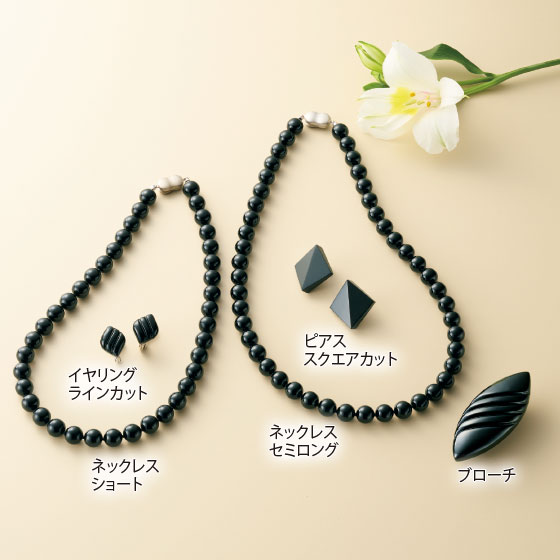 agete マリアージュリファインドジェット ピアス アガット】自然の美しさとテクニックが生み出したアンバー(琥珀