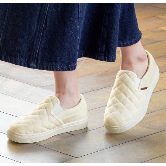 あったかキルティングスリッポンS8170｜くらしと生協