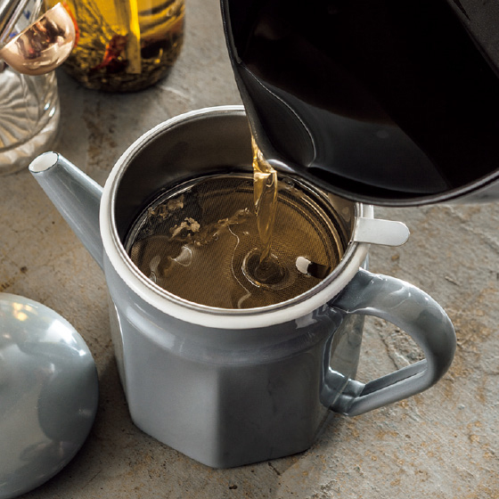 琺瑯製八角オイルポット（活性炭カートリッジ式）｜くらしと生協