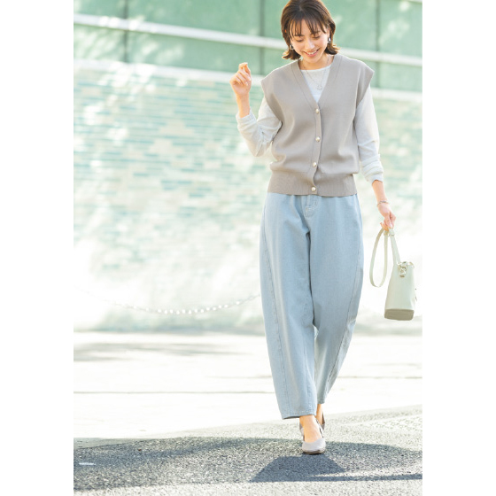 はくだけで旬っぽい！カーブデニムパンツ｜くらしと生協