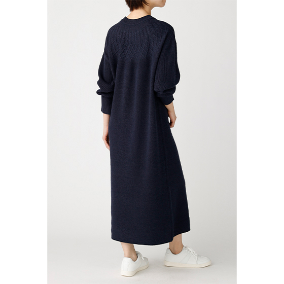 洗えるウール混求心柄ニットワンピース｜くらしと生協