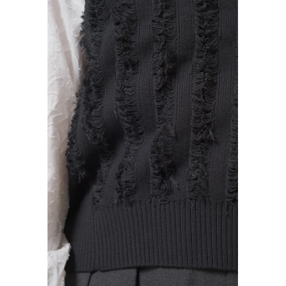 VOYAGE フリンジ柄ニットベスト｜くらしと生協