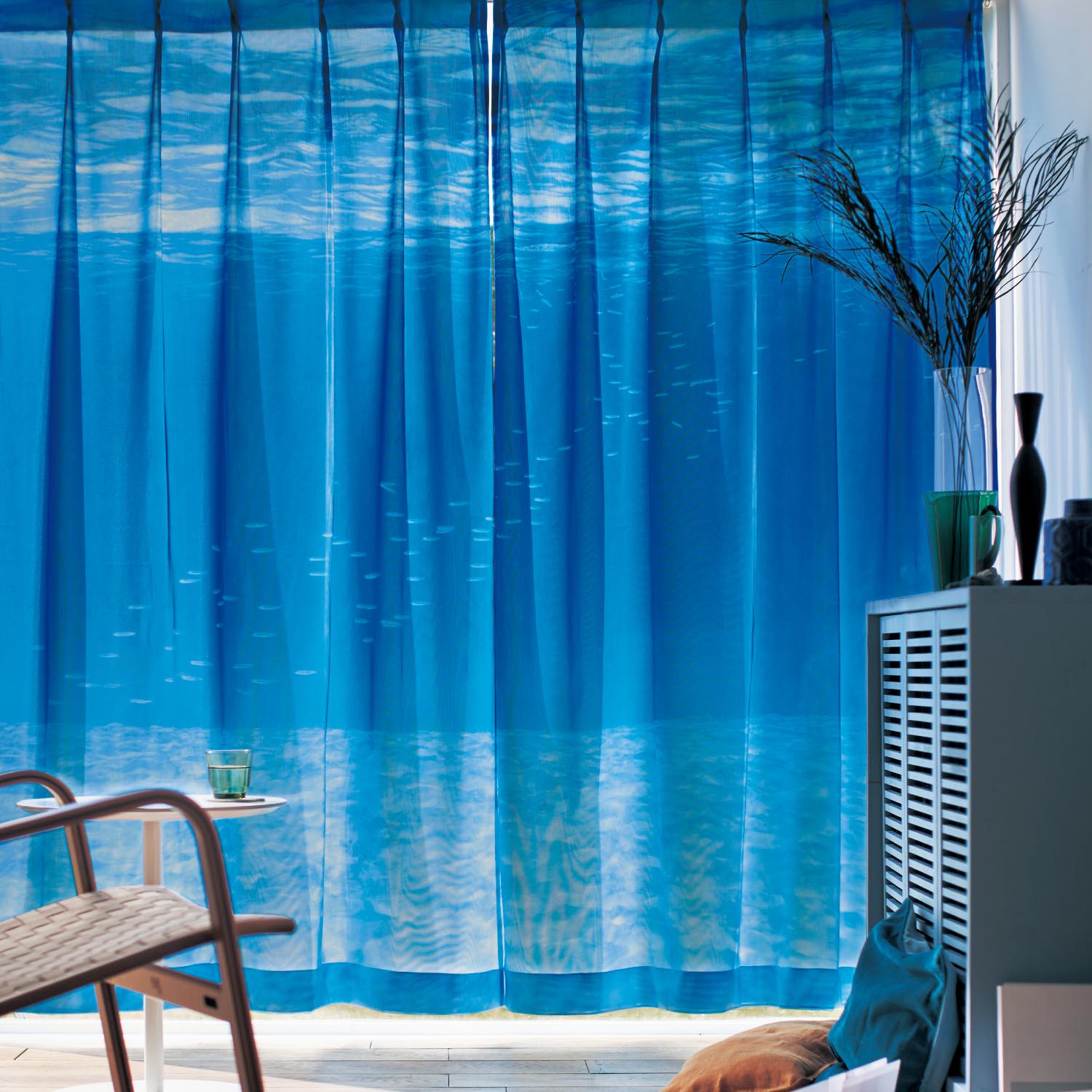 �C�̒����f�����t�u�J�b�g�E���[�X�J�[�e���i�Q���g�j�g�p�C���[�W���r���O