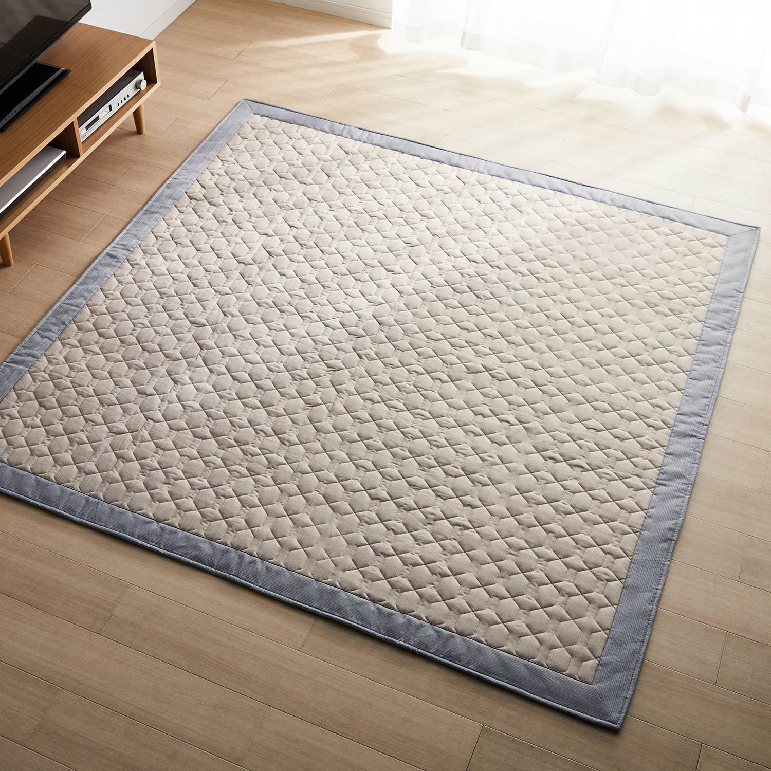 ������Ƒf�ނ̊z���f�U�C���L���g���O���O�̂݃x�[�W��