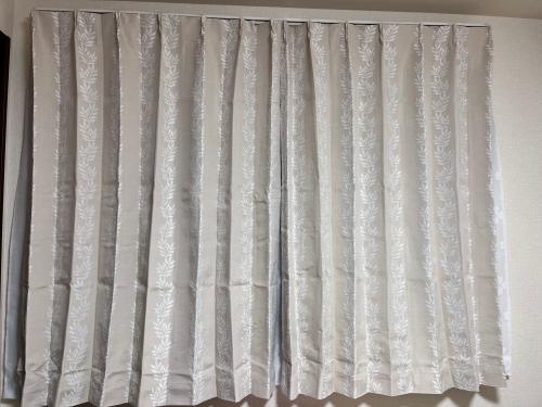 1級遮光遮熱防音カーテン形態安定加工 ジャガード織リーフ柄ブルー 200×178 1級遮光・遮熱・防音・形態安定加工ジャカード織カーテン